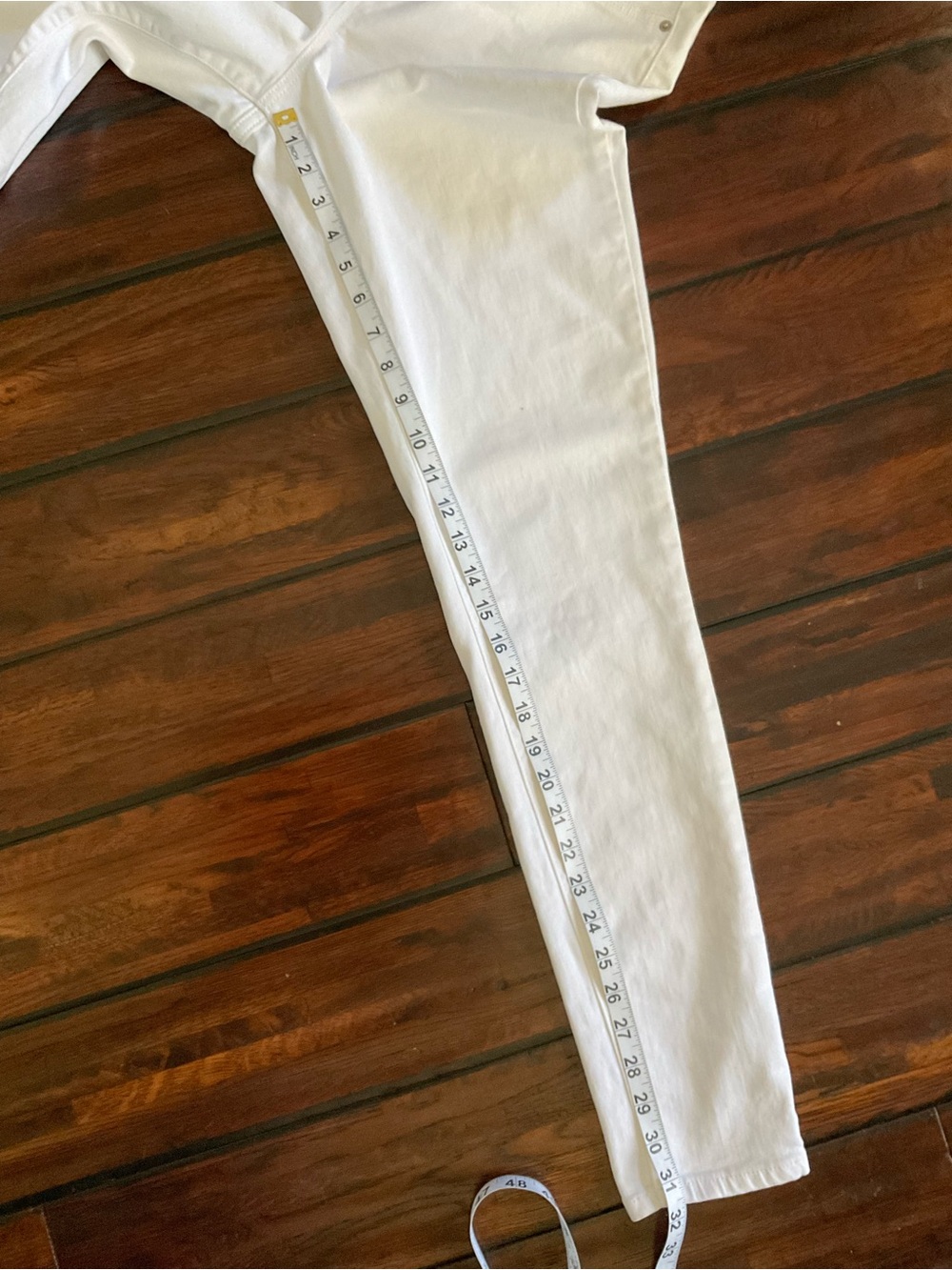 Old Navy White Women's Skinny Jeans Size 6 - Picture 4 of 4